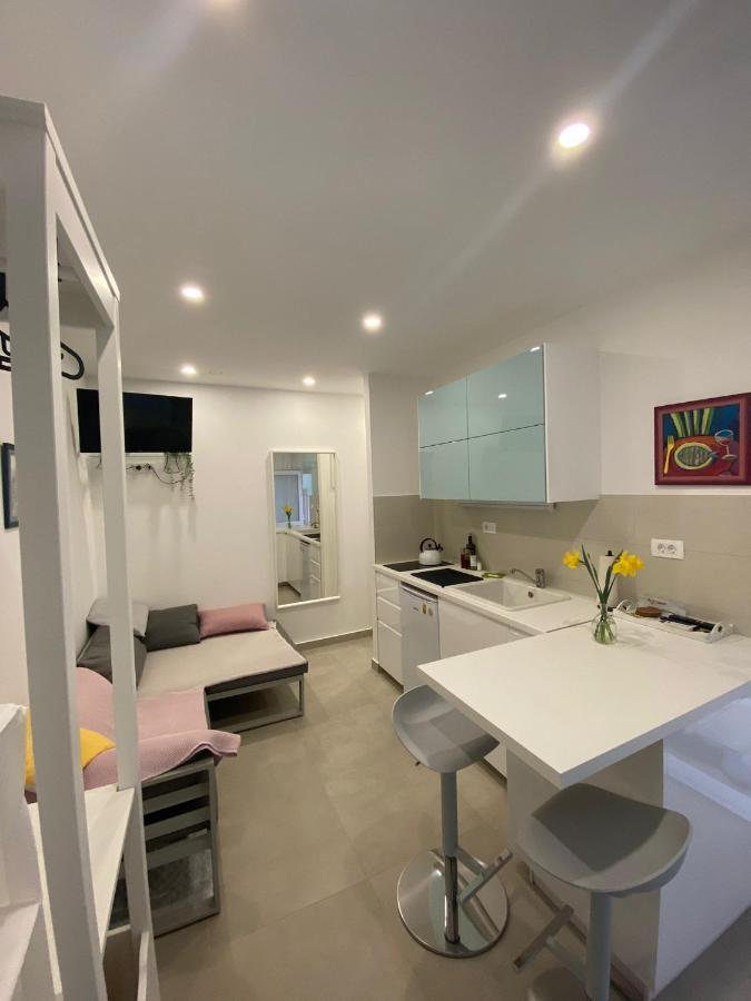 Lovely Suite ชิเบนิก ภายนอก รูปภาพ